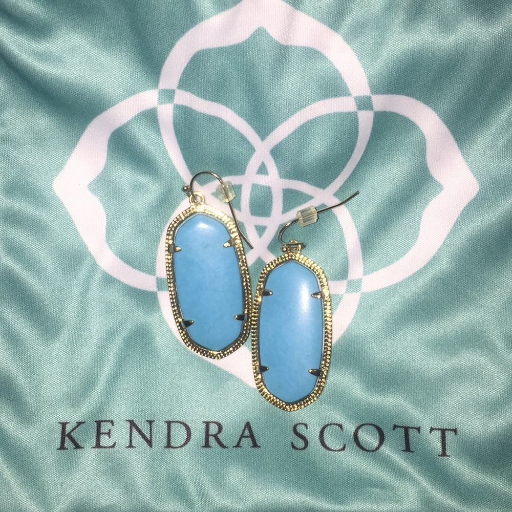 Kendra Scott earrings!